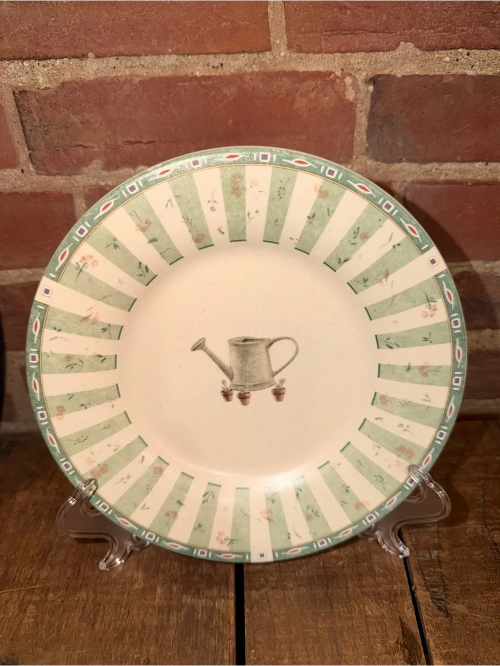 Pfaltzgraff Green Botanical Pattern Ceramic Dinner Plates Set of 14 (7 Each)